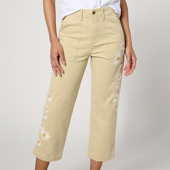 DRIFTWOOD Pants - NWT daisy embroidered utility boyfriend straight leg crop khaki jeans size L